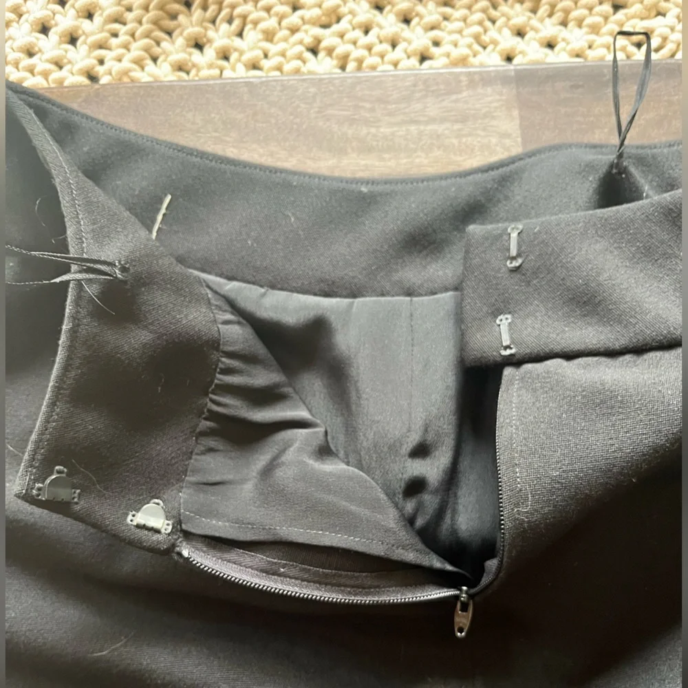 Holt Renfrew Vintage Black Wool Jacket & Skirt Set Size 6 Excellent - Picture 13 of 15